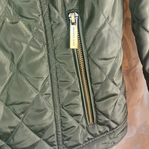 Michael Kors Quilted Jacket Faux Fur Sherpa Collar Olive Green Gold Lightweight - Picture 5 of 13